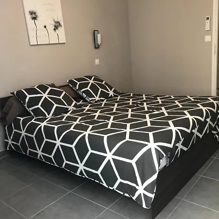 Le Benedictins Nîmes